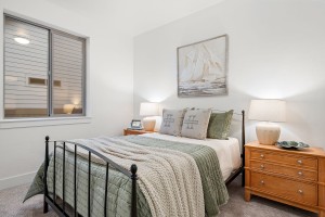 102-web-or-mls-Elm-Twilight-43